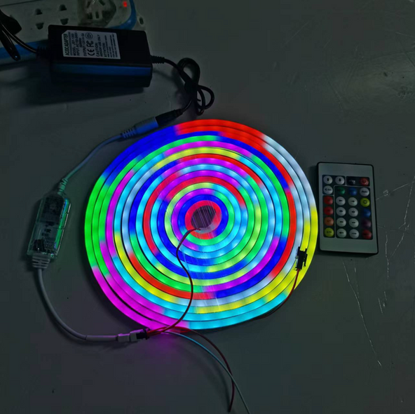 Гибкий неон Light Strip 5м RGB 12V 6*12 mm, пульт, Bluetooth управление - QR-код для телефона