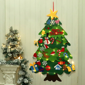 Різдвяна ялинка з фетру на стіну з набором іграшок в кількості 32 шт + Гірлянда на 5м Мультик