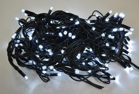 Светодиодная гирлянда нить на деревья 20 метров 200 led на черном проводе, цвет белый
