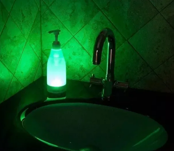 Soap Bright Nightlight Soap Dispenser Дозатор диспенсер для рідкого мила з підсвічуванням